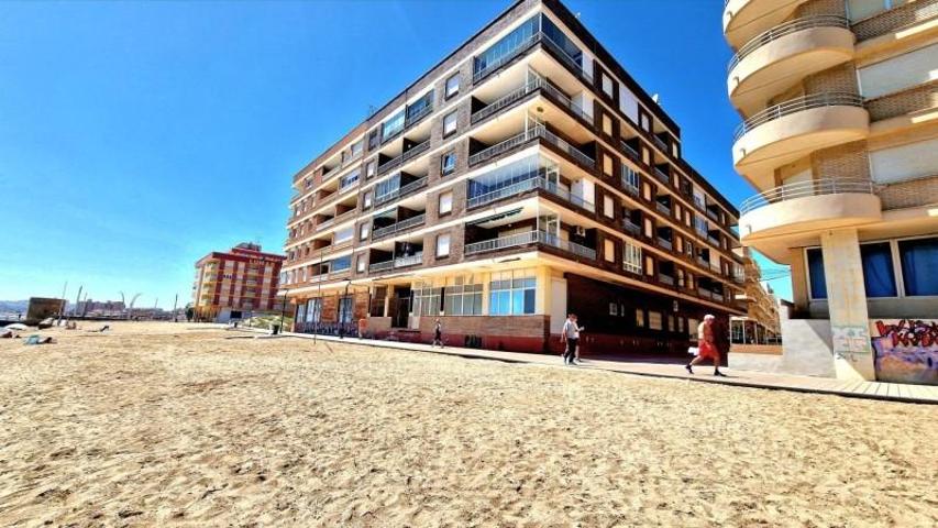 Apartamento en venta en Torrevieja, La Mata photo 0