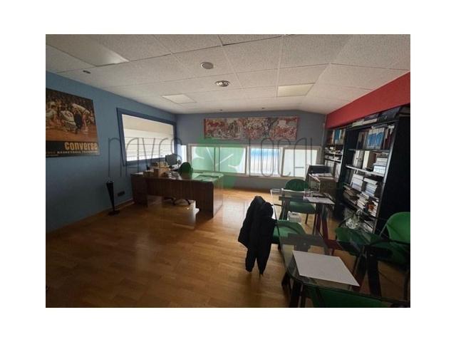 Nave industrial en venta en Coslada photo 0