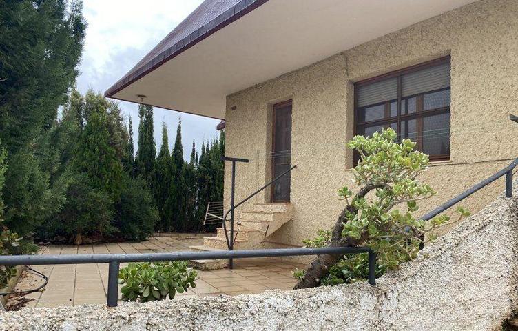 Chalet en venta en Alcora, Urbanizacion el pantano photo 0