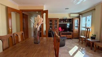 Piso en venta en Valencia, Mont-Olivet photo 0