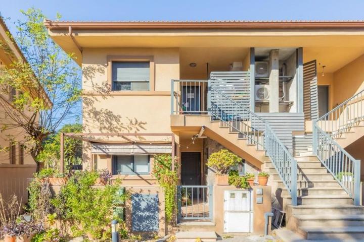 Piso en venta en Chiva, El Bosque photo 0