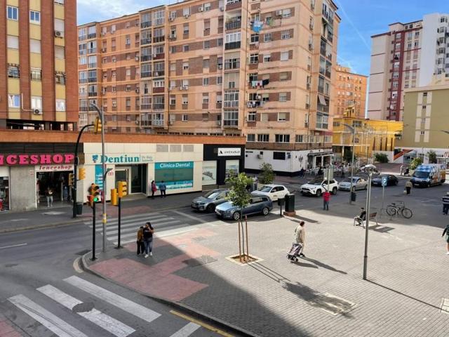 Piso en venta en Málaga, Cruz de Humilladero- Paseo de los Tilos photo 0