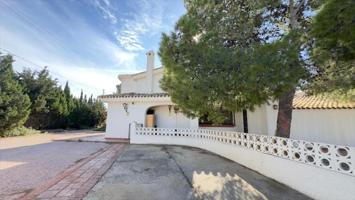 Chalet en venta en Elche, Elche Ciudad photo 0