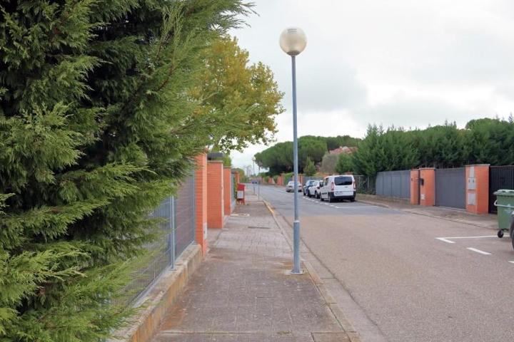 Chalet en venta en Aldeamayor de San Martín, Aldeamayor golf photo 0