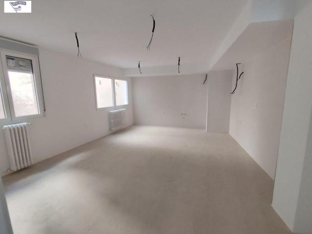 Piso en venta en Albacete, Centro photo 0