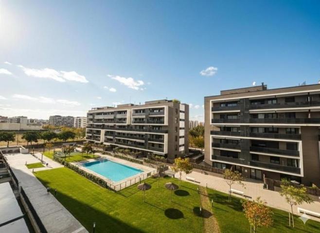 Piso en venta en Lleida photo 0