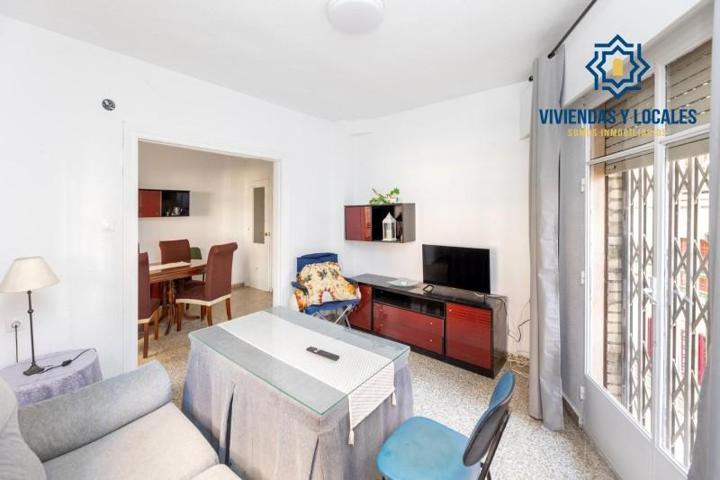 Piso en venta en Granada, San Juan De Dios photo 0