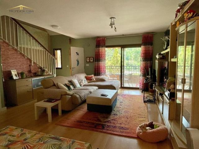 Adosada en venta en Vélez-Málaga, Almayate photo 0