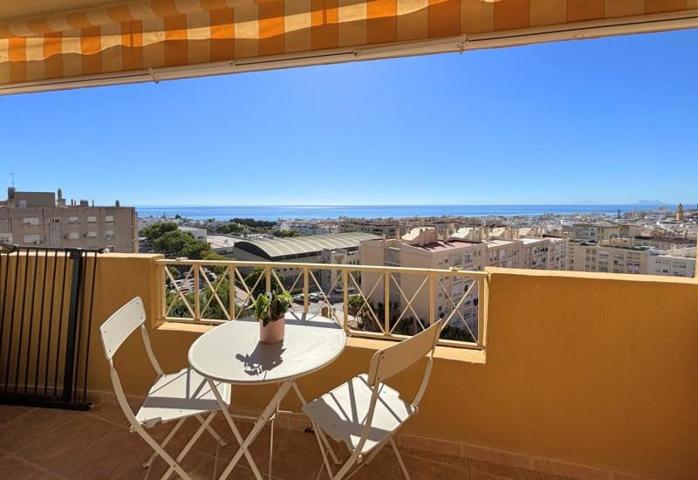 Apartamento en venta en Estepona, Calle Miguel de María Luque, 29680 photo 0