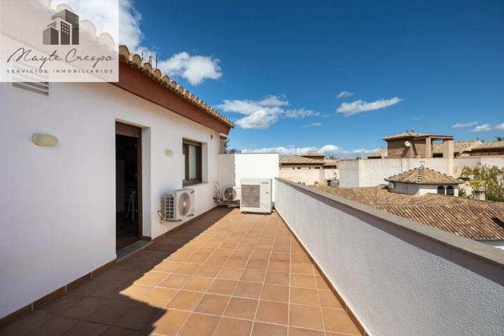 Edificio en venta en Zubia, Centro photo 0