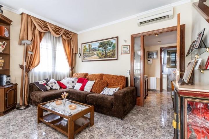 Casa en venta en Sabadell, Can Rull photo 0