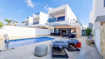 Casa en venta en San Pedro del Pinatar photo 0