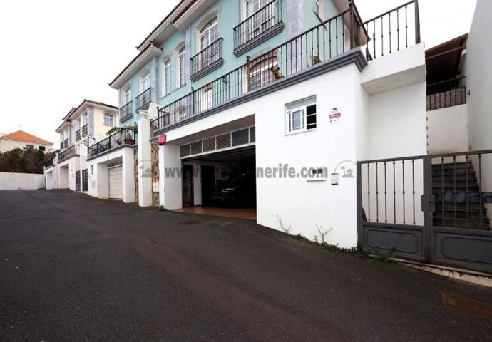Chalet en venta en Santa Úrsula, Tenerife North photo 0
