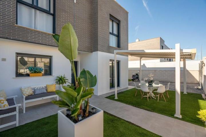 Bungalow en venta en San Antonio de Benagéber, Urbanizacion montsano photo 0