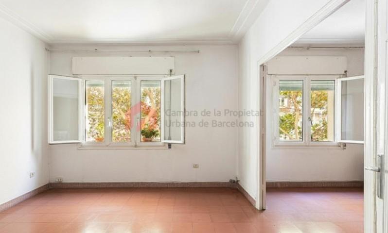 Piso en venta en Barcelona, Les Corts photo 0