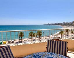 Apartamento en venta en Fuengirola, Carvajal photo 0