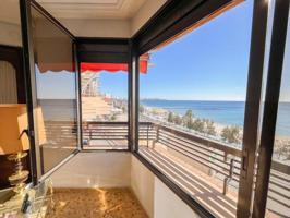 Apartamento en venta en Alicante, Mercado photo 0