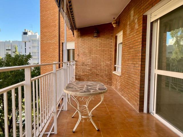 Piso en venta en Sevilla, El Porvenir photo 0