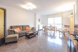 Apartamento en venta en Barcelona, Fort Pienc photo 0