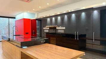 Adosada en venta en Silla, Comunidad valenciana photo 0