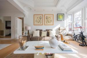 Piso en venta en Bilbao, Indautxu photo 0