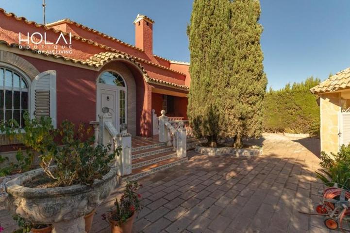 Chalet en venta en La Pobla de Vallbona, Rascanya photo 0