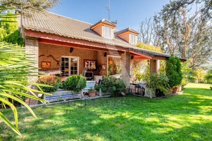Casa en venta en Las Rozas de Madrid, Molino de la Hoz photo 0