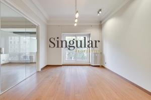 Oficina en venta en Barcelona, Turo Park photo 0