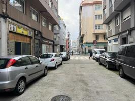 Local comercial en alquiler en A Coruña, Monte Alto - Zalaeta - Atocha photo 0