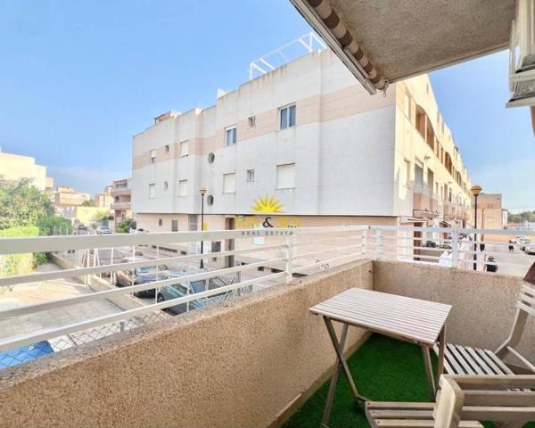 Apartamento en alquiler en Torrevieja, Centro photo 0
