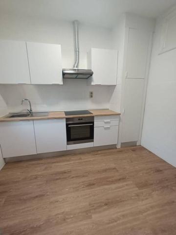 Adosada en alquiler en Vigo, Ramon nieto photo 0