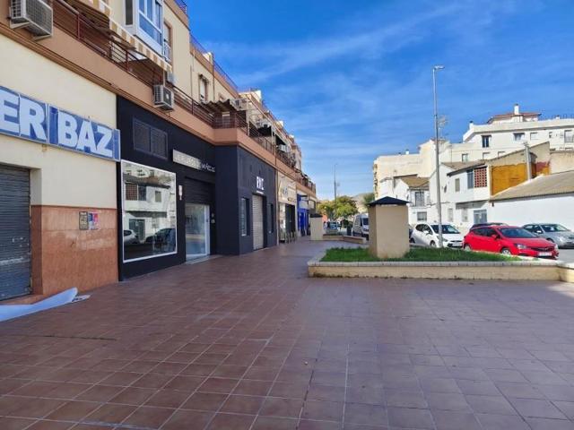 Local comercial en alquiler en Atarfe, Vega de granada zona noroeste photo 0