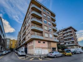 Local comercial en venta en Torrelavega, Centro photo 0