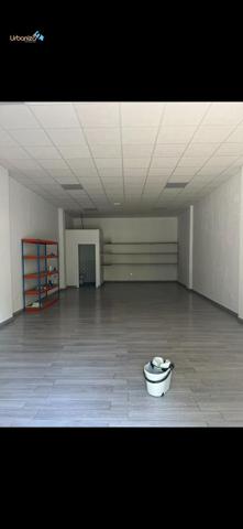 Local comercial en venta en Badajoz, Golf Guadiana photo 0