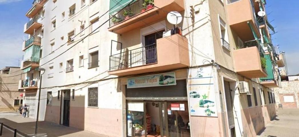 Piso en venta en Canovelles, Can xarlet photo 0
