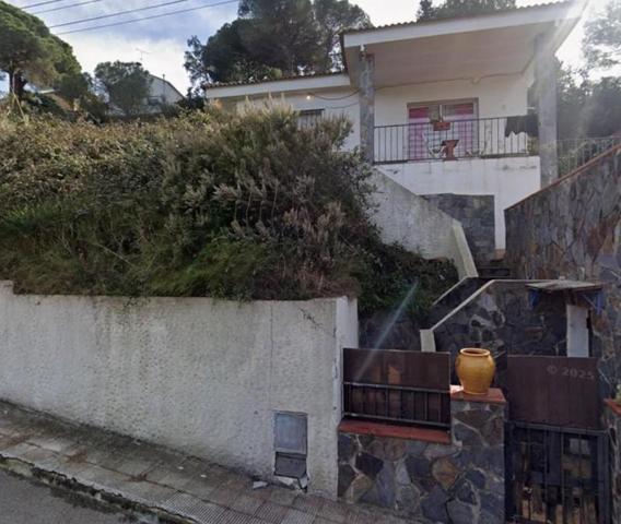 Casa en venta en Vidreres, Aiguaviva Parc photo 0