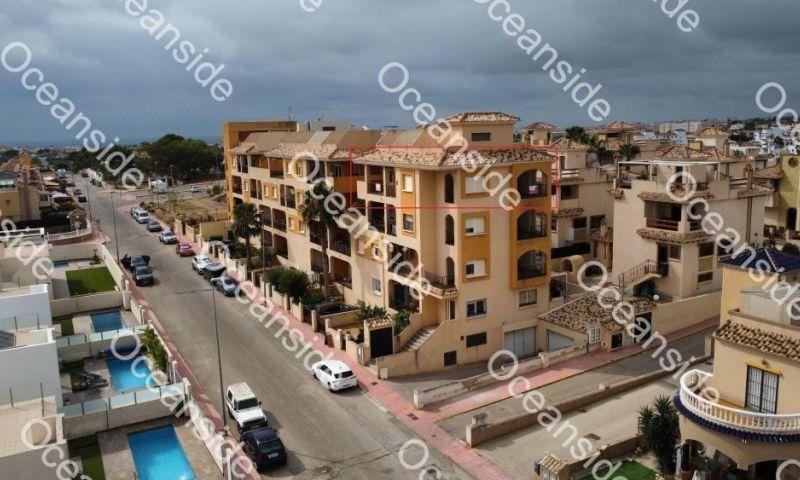 Apartamento en venta en Orihuela Costa, PAU 8 photo 0