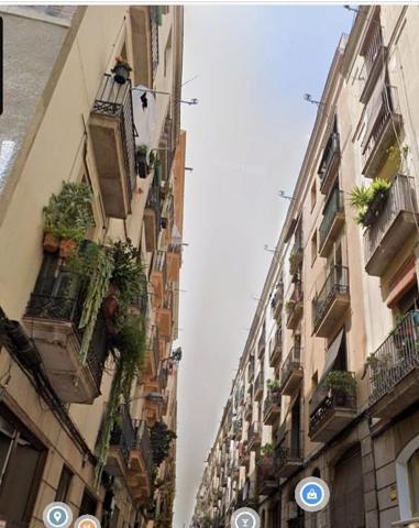 Piso en venta en Barcelona, Sant Antoni photo 0