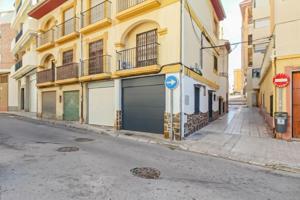 Casa en venta en Motril, Centro photo 0