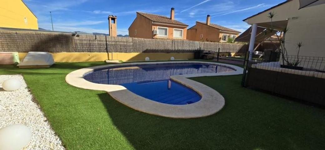 Chalet en venta en Llíria, URB. VALL DE LLIRIA photo 0