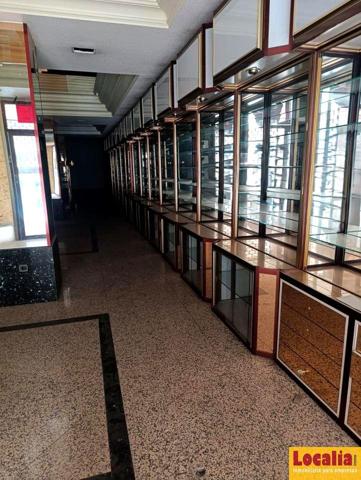 Local comercial en venta en Palencia photo 0