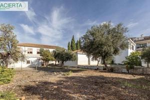 Casa en venta en Granada, Albaycin photo 0