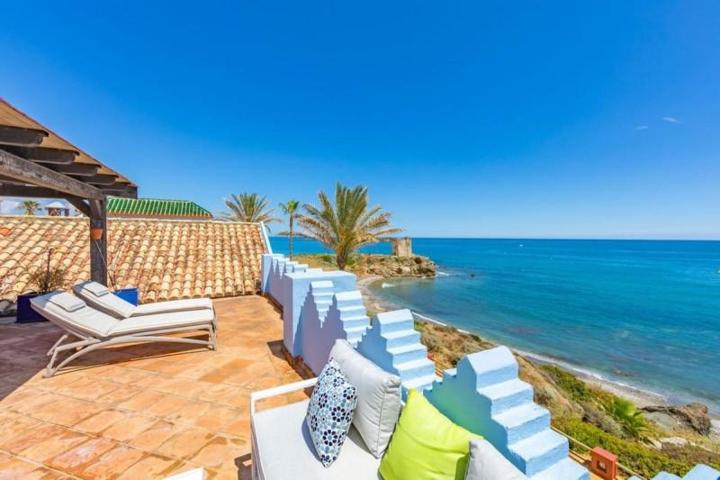 Aticos en venta en Casares, La Perla De La Bahia, 29690 photo 0