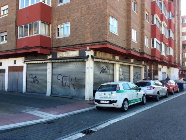 Local comercial en alquiler en Valladolid, Delicias photo 0