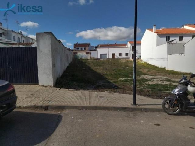 Terreno en venta en Azuaga, Centro photo 0