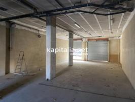 Local comercial en venta en Albaida, Centro photo 0