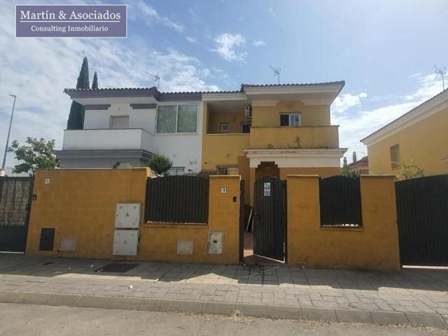 Casa en venta en Palomares del Río, Andalucia photo 0