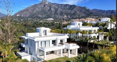 Chalet en venta en Marbella photo 0