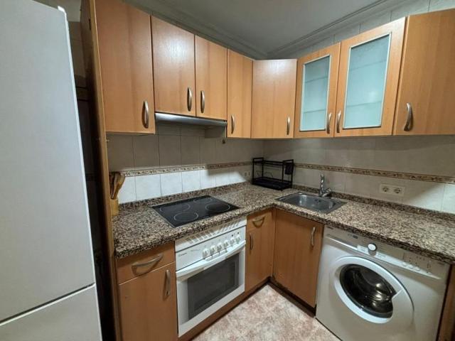 Piso en alquiler en Oviedo, C. naranco photo 0