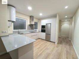 Casa en alquiler en Santander, Centro photo 0